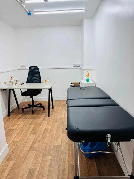 Physiotherapy treatment room at SpineAlign Finchley Road clinic